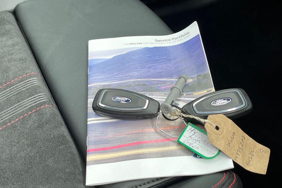 FORD KUGA Photo autoimg-ec5e0465a1449e966842a09f12d7428880db942a.jpg