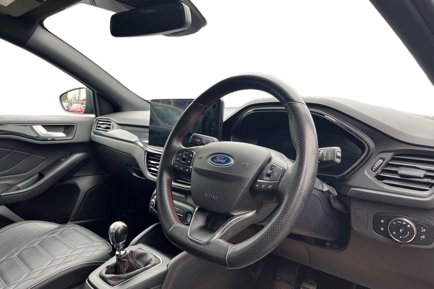 Ford FOCUS Photo 8