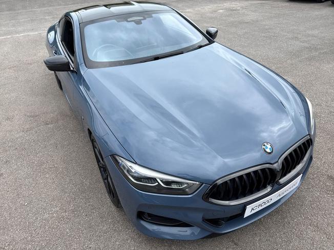 BMW 8 Series Photo 37