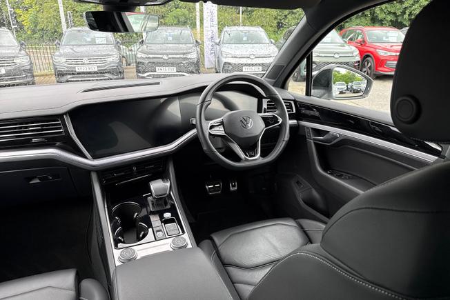 Volkswagen Touareg Photo 40