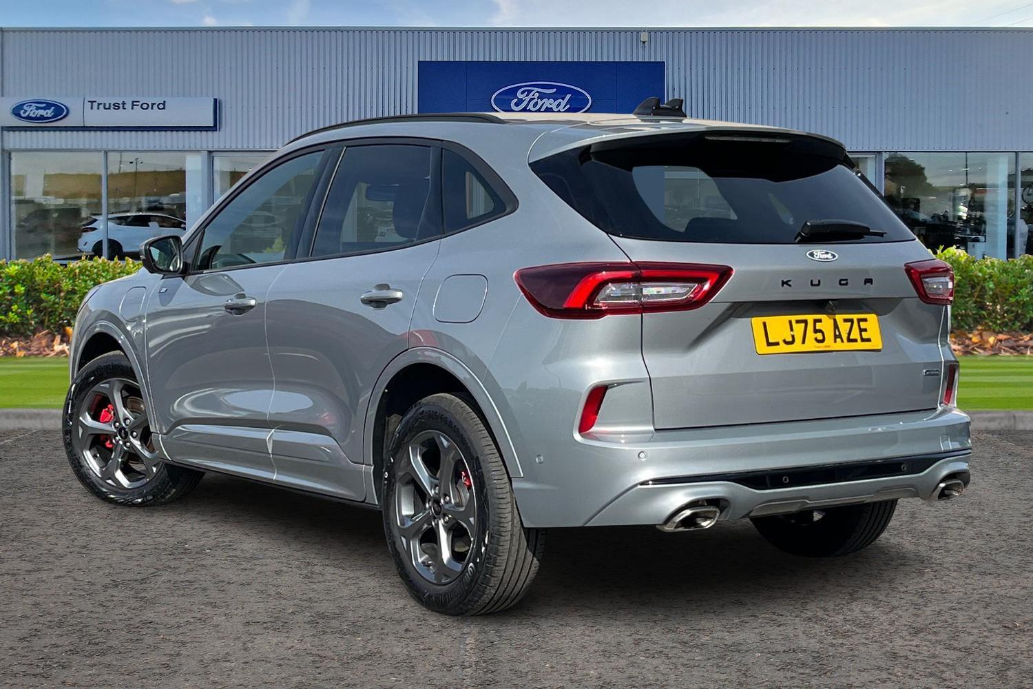Ford KUGA Photo 1