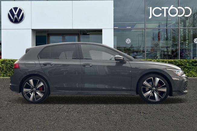 VOLKSWAGEN Golf Photo 4