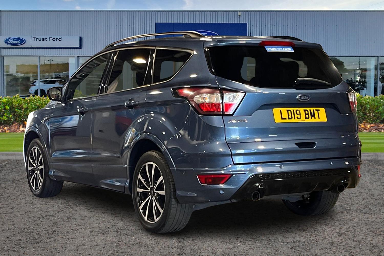 Ford KUGA Photo 1
