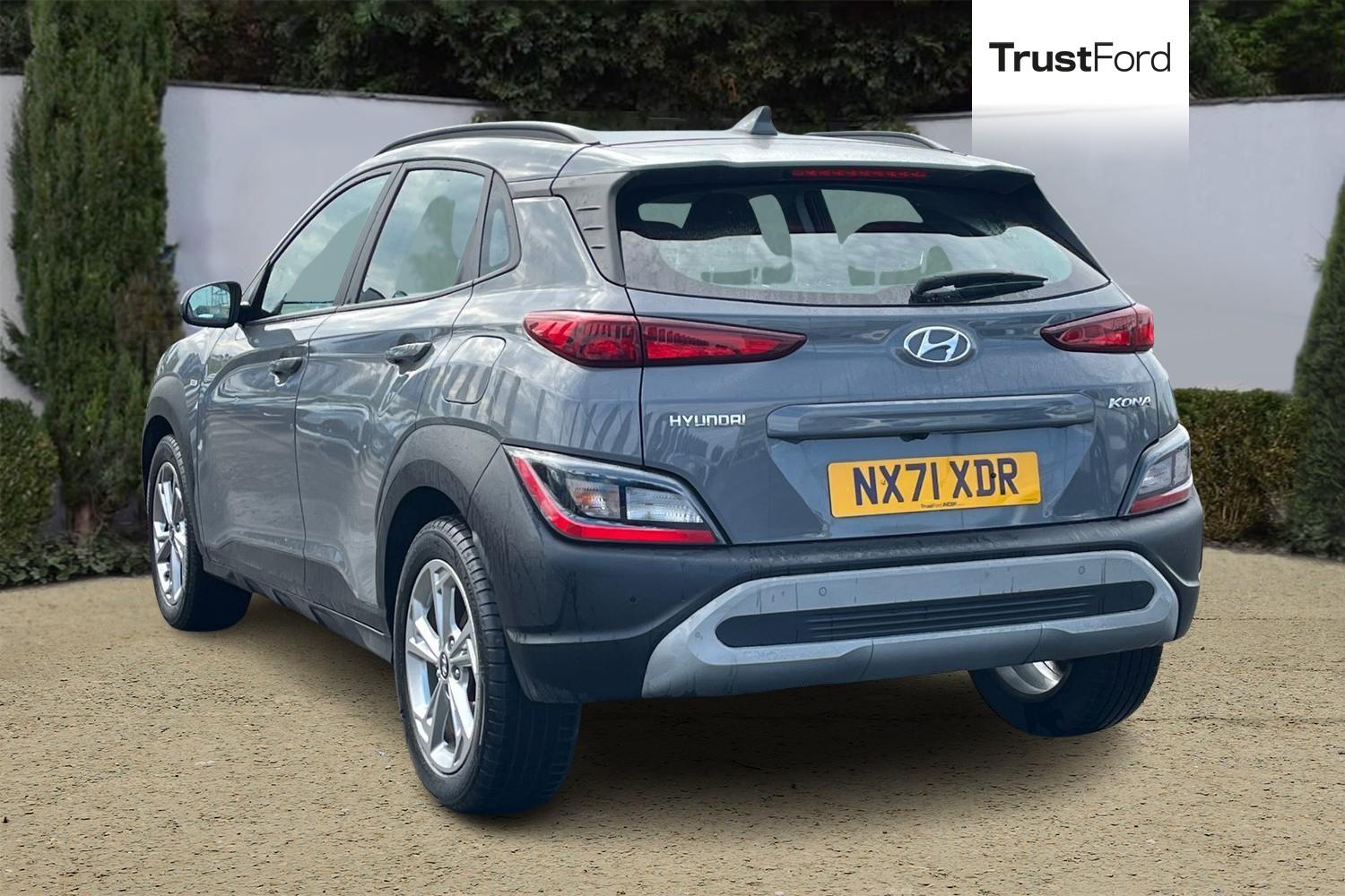 Hyundai KONA Photo 1