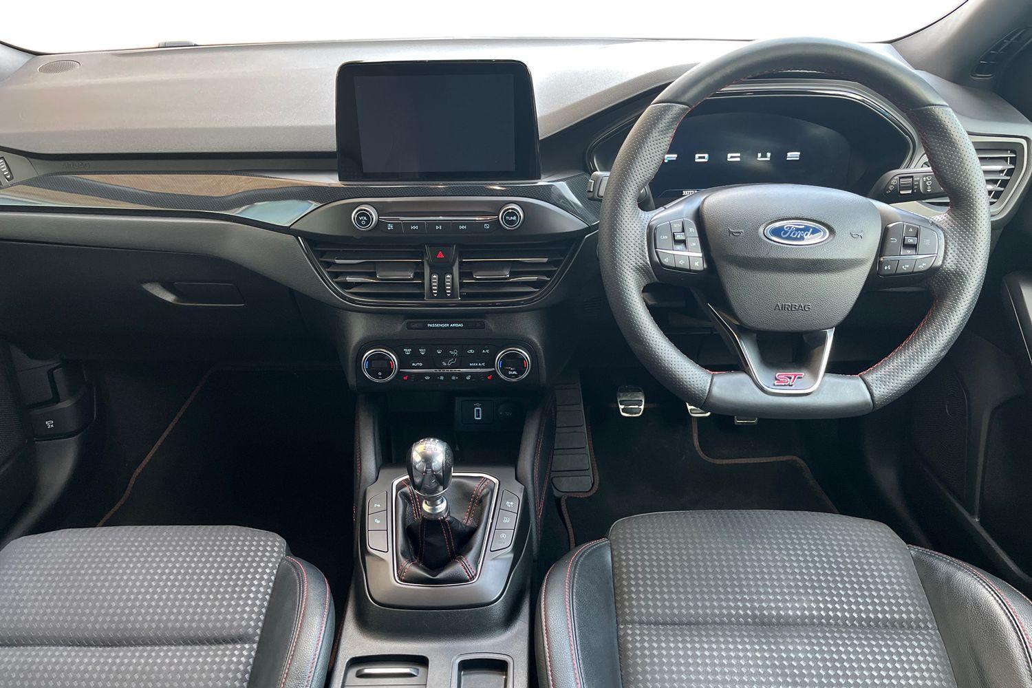 Ford FOCUS Photo 9