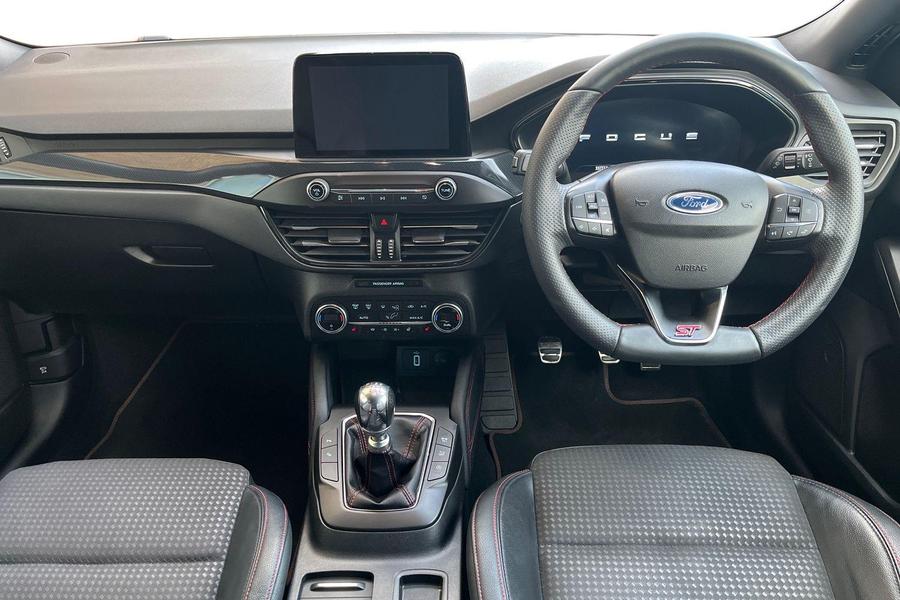 Ford FOCUS Photo autoimg-ec6a963b018ef2d83b3c4b3f54f4cde73930286e.jpg