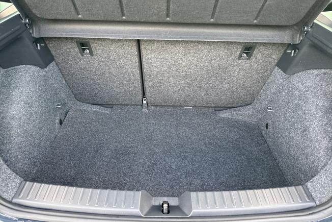 SEAT Ibiza Photo 12