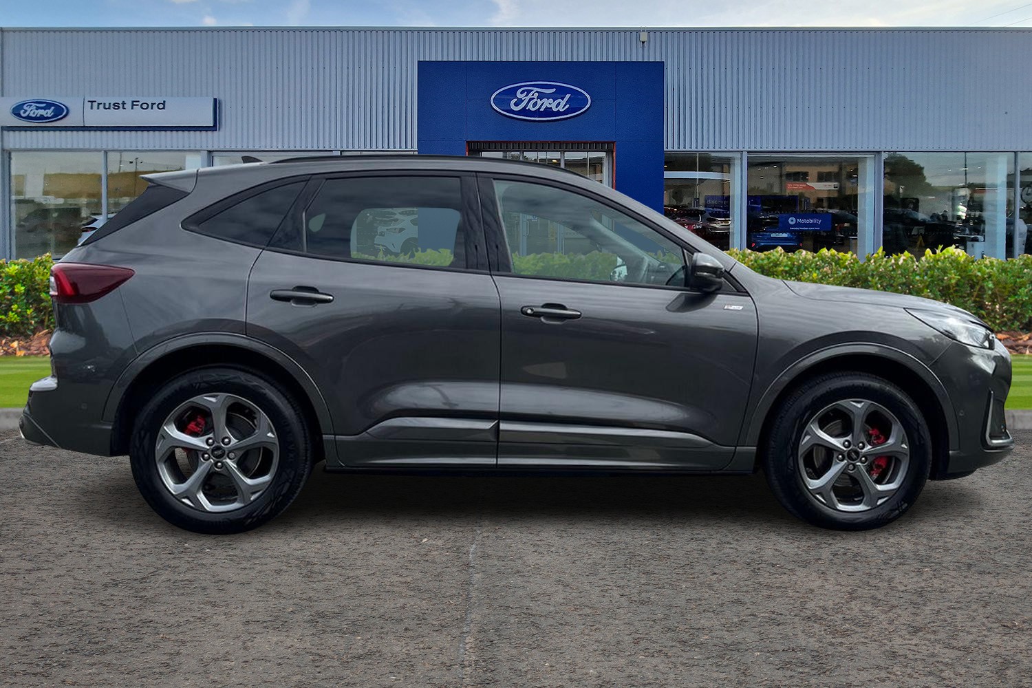 Ford KUGA Photo 2