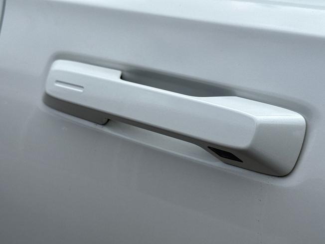 POLESTAR Polestar 2 Photo 50