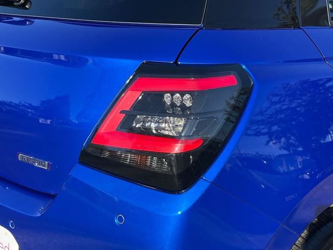 SUZUKI Swift Photo 18