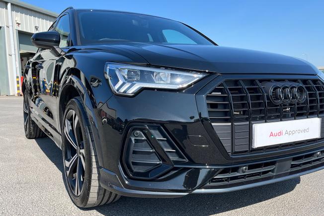 AUDI Q3 Photo 19
