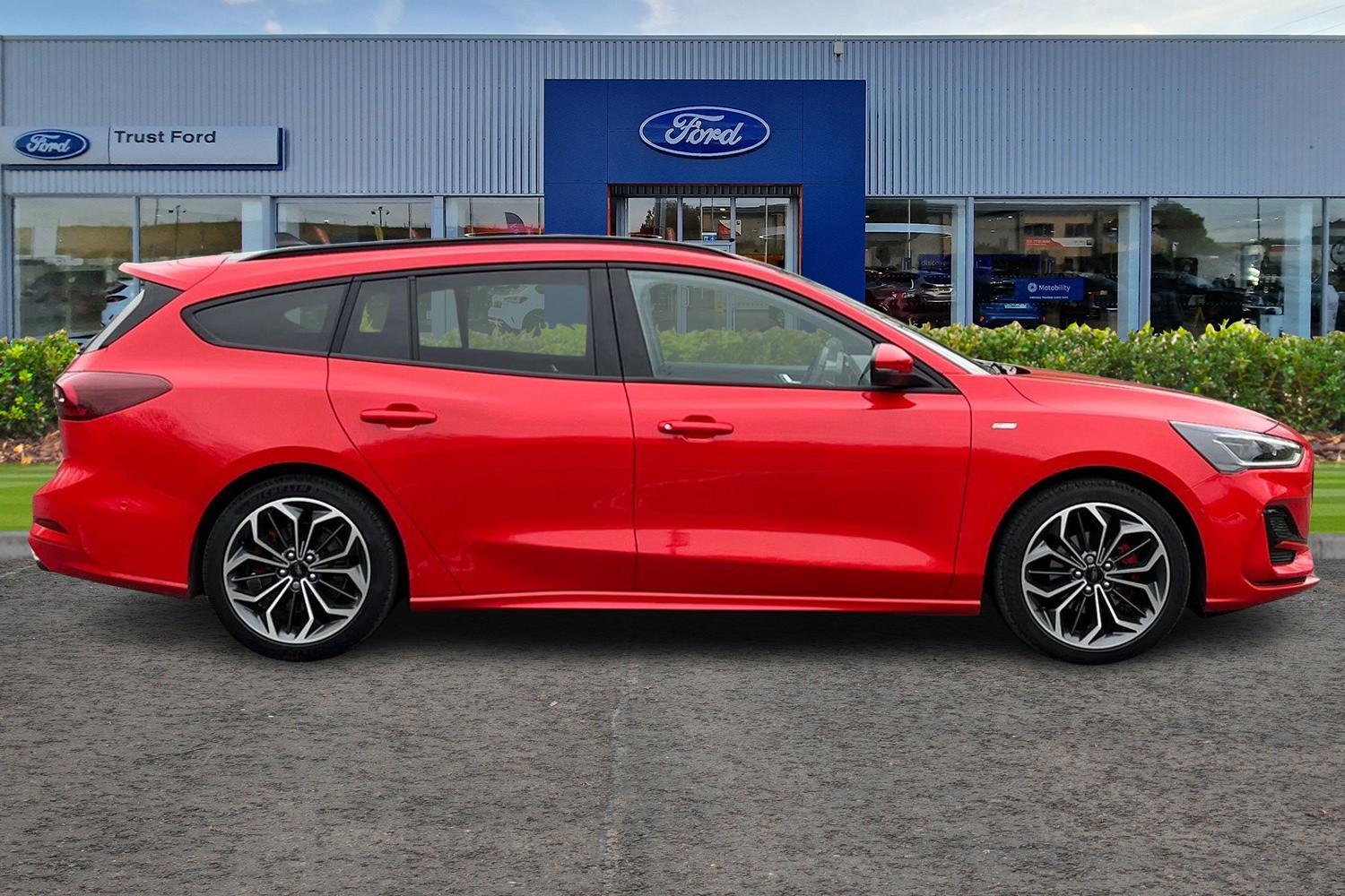 Ford FOCUS Photo 2