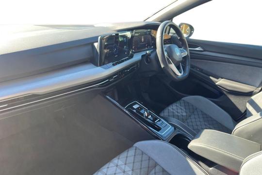 Volkswagen Golf Photo autoimg-ec7de3361b0b94ff6a8a76e9da05e2e4ac680a67.jpg