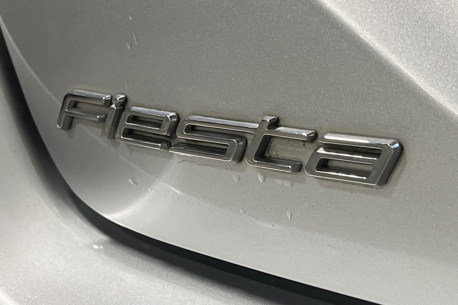 Ford FIESTA Photo 37