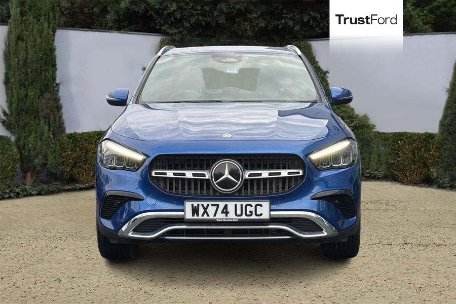 Mercedes-Benz GLA Photo autoimg-ec84c06ef9a18aebbd679ba06fb83835b0b69400.jpg