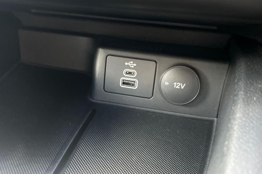 Ford FOCUS Photo autoimg-ec854bfab878302f624937fc6a4755995757159c.jpg