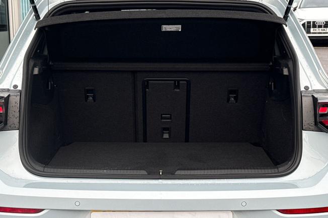 VOLKSWAGEN Golf Photo 12