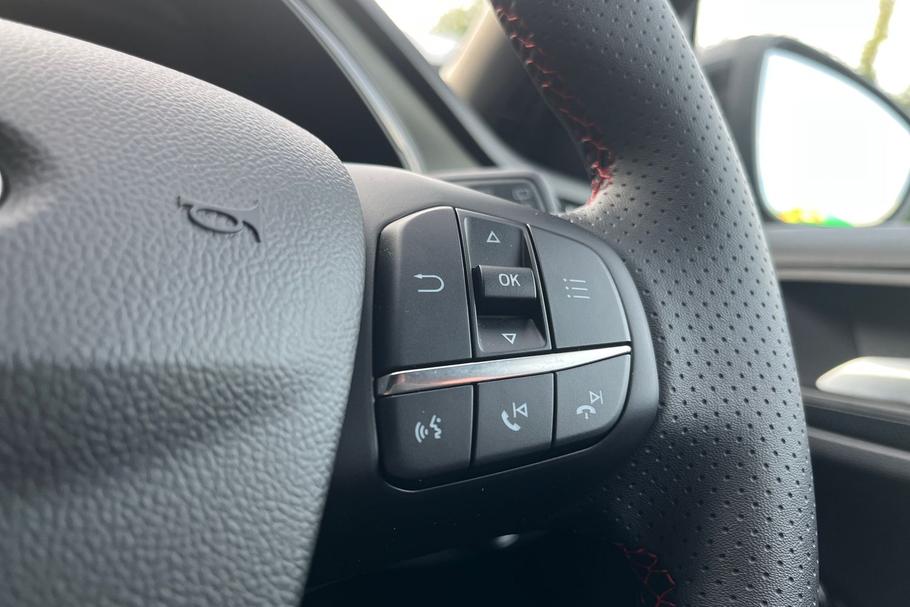 Used Ford FOCUS MA75GMV 40