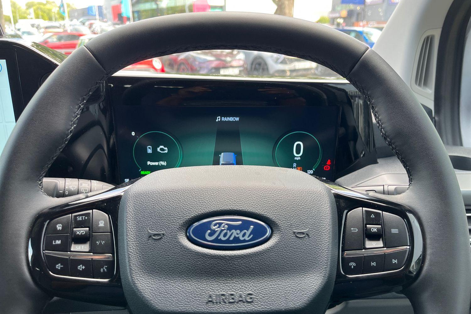 Ford TOURNEO CUSTOM Photo 21