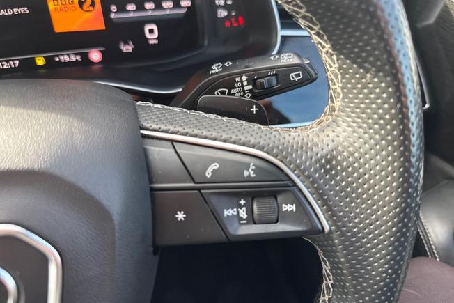 AUDI SQ7 Photo 17