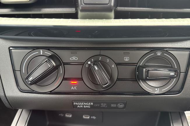 SEAT Arona Photo 23