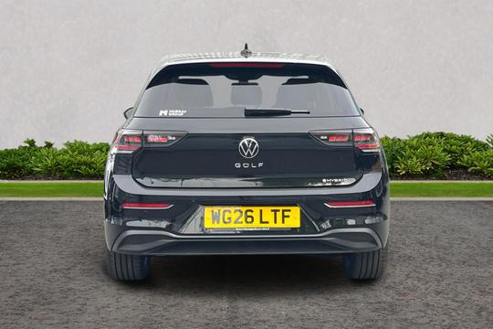 Volkswagen Golf Photo autoimg-ec918213658719b28799f33ad1b9cf0c7c5c594d.jpg