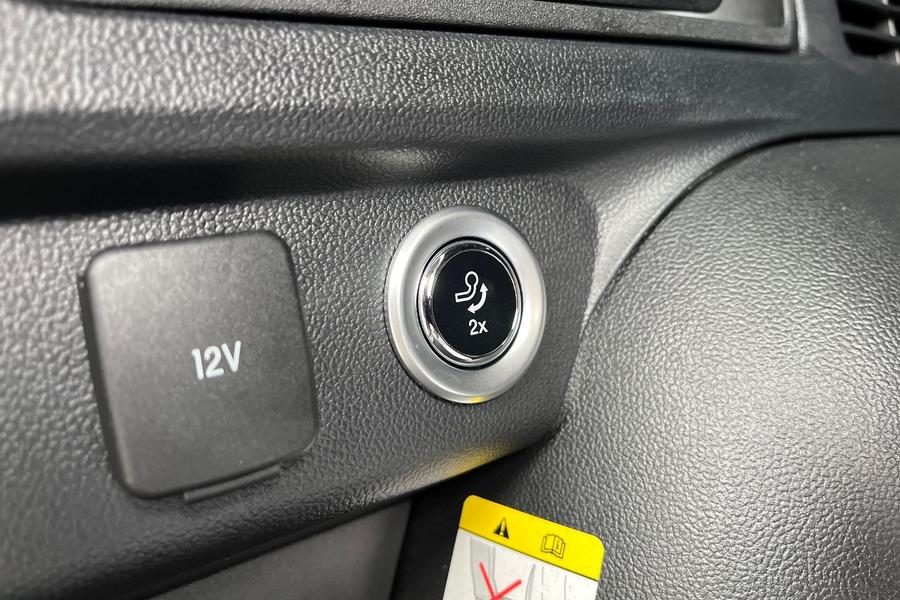 Ford Kuga Photo autoimg-ec91c4523bcbc4434176501f30bbb075f80d6ac6.jpg