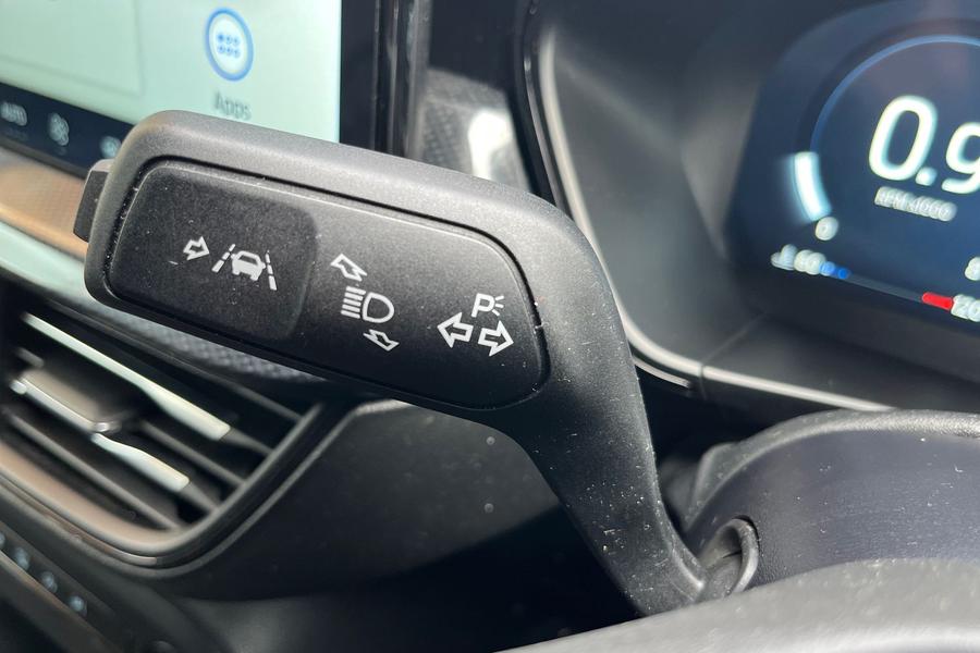 Ford FOCUS Photo autoimg-ec95e320703fe0fe1a411d7c5c6d06d0113d3bd1.jpg