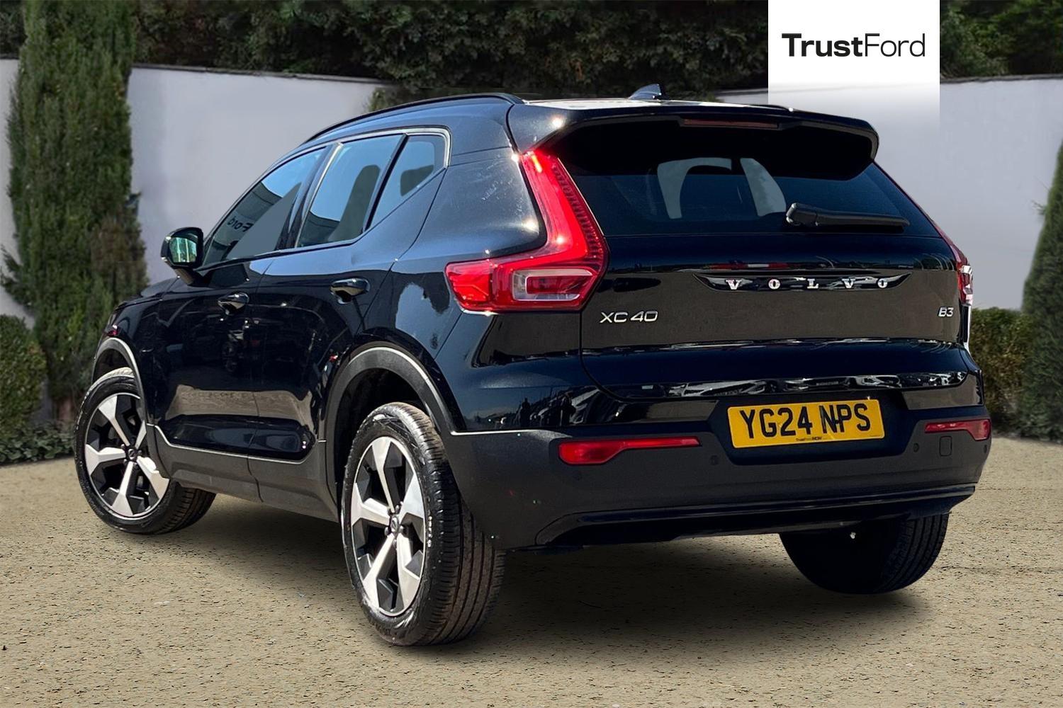 Volvo XC40 Photo 1
