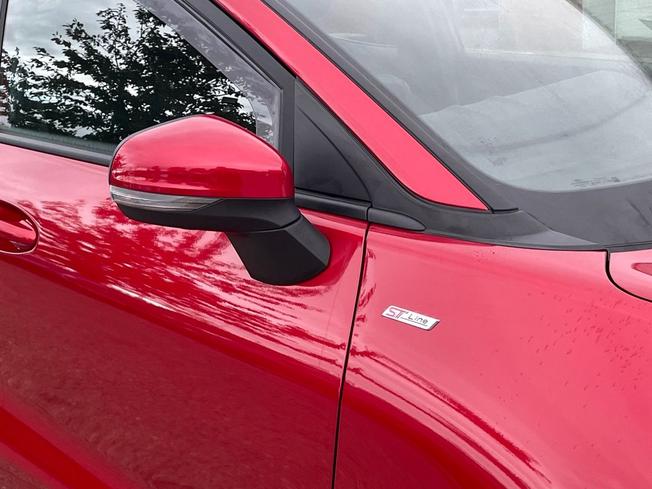 FORD Puma Photo 20