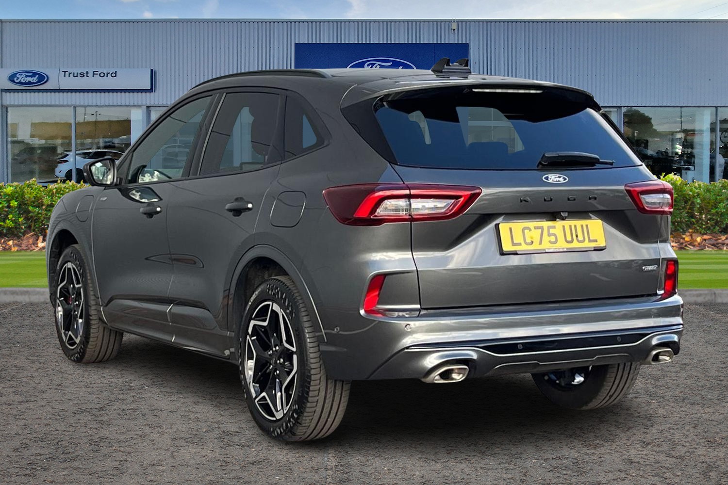 Ford KUGA Photo 1