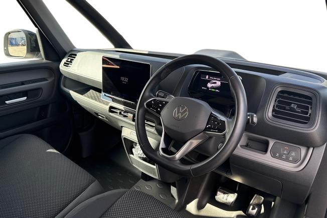 VOLKSWAGEN ID. Buzz Cargo Photo 10