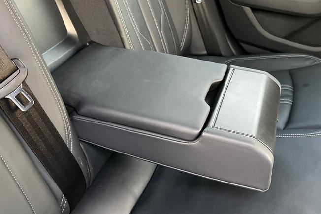 Audi A6 Saloon Photo 39