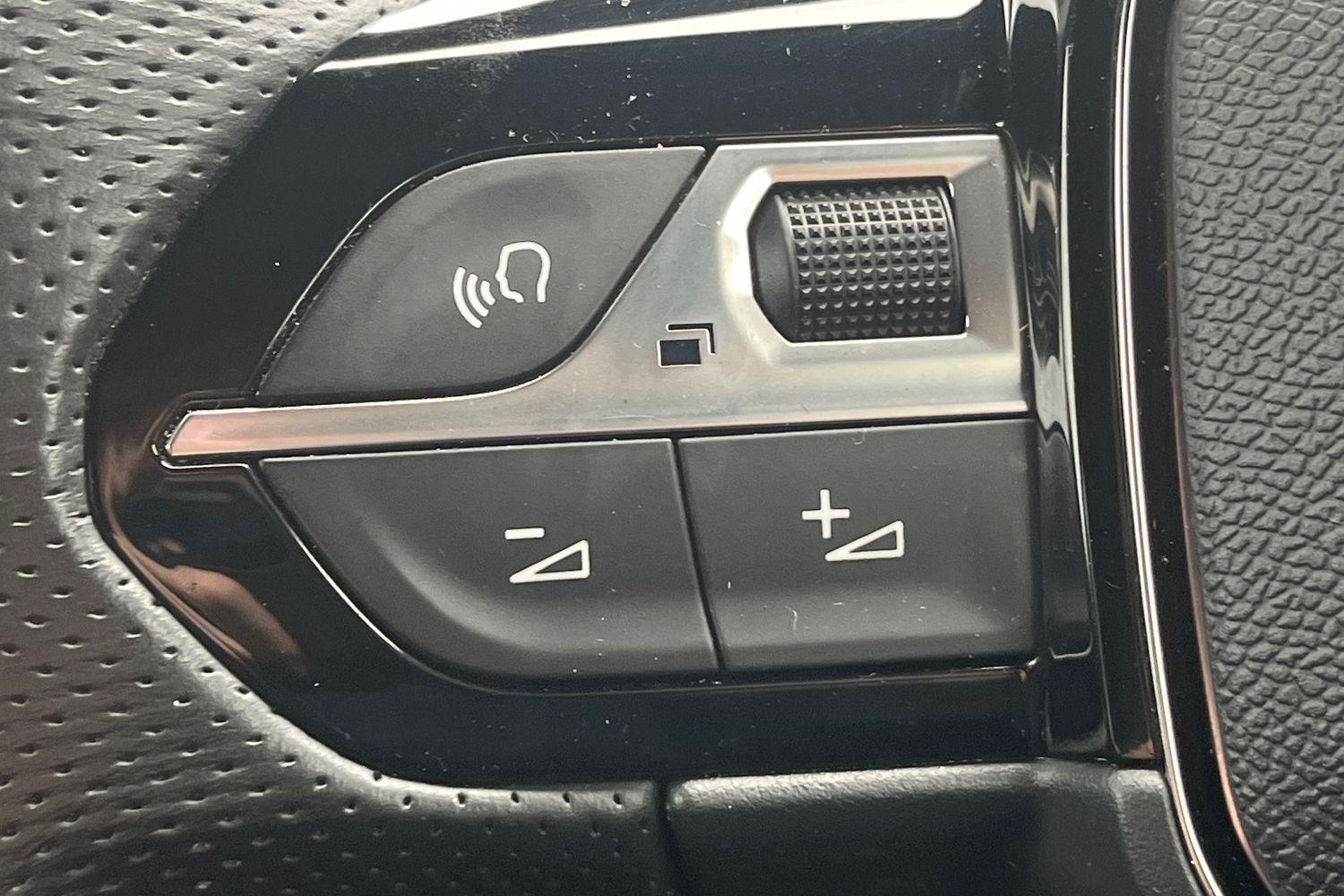 Peugeot 2008 Photo 24