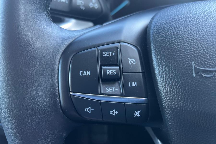 Ford FOCUS Photo autoimg-ecb19b254723916088dd2da61bf24e0c803af3c4.jpg