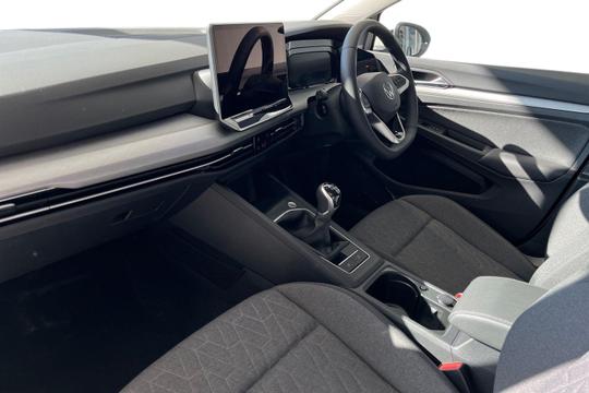Volkswagen Golf Photo autoimg-ecb3b83a1d80094be922a44f821a12d15425966f.jpg