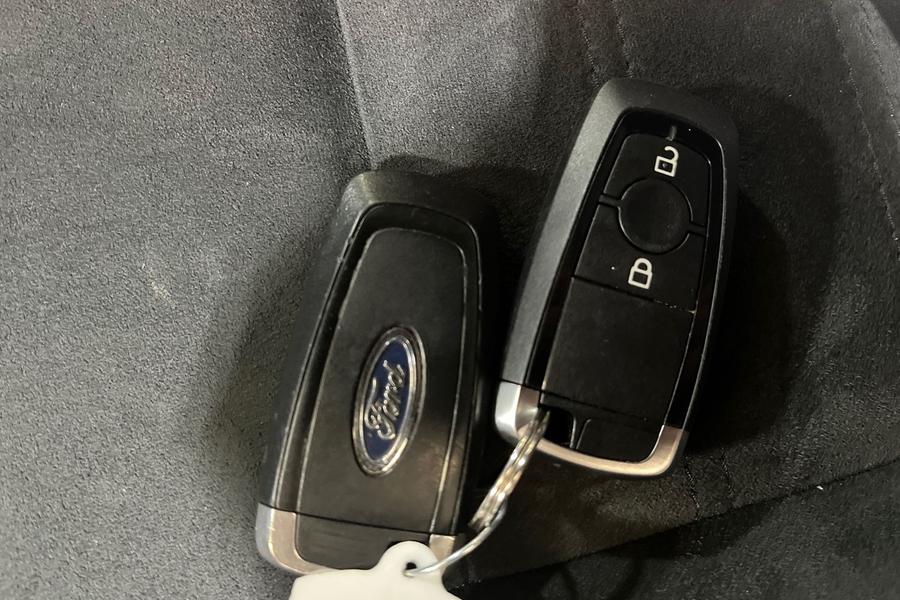 Ford ECOSPORT Photo autoimg-ecb4a2c5e30964a75ae63d8d67f815feb2f02517.jpg