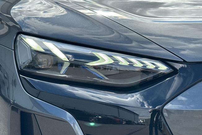 AUDI Rs E-Tron Gt Photo 19
