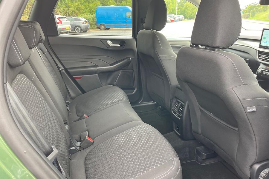 Ford Kuga Photo autoimg-ecb8b965dd5b799d72ee6058d5396d6ebc14ee2c.jpg