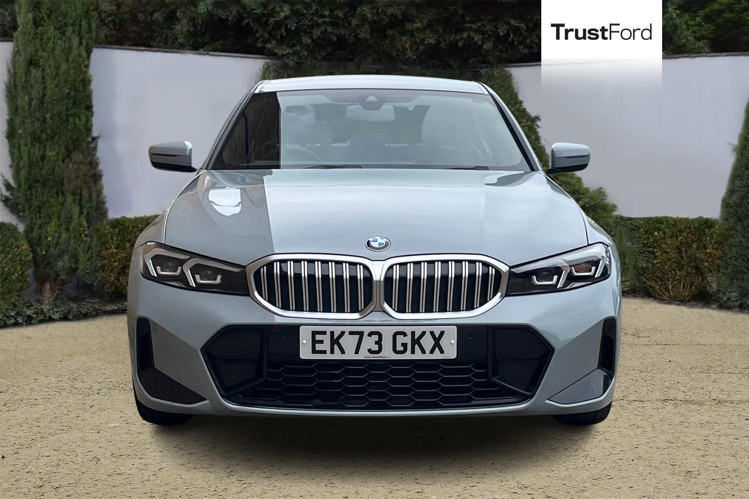 BMW 3 SERIES Photo 5