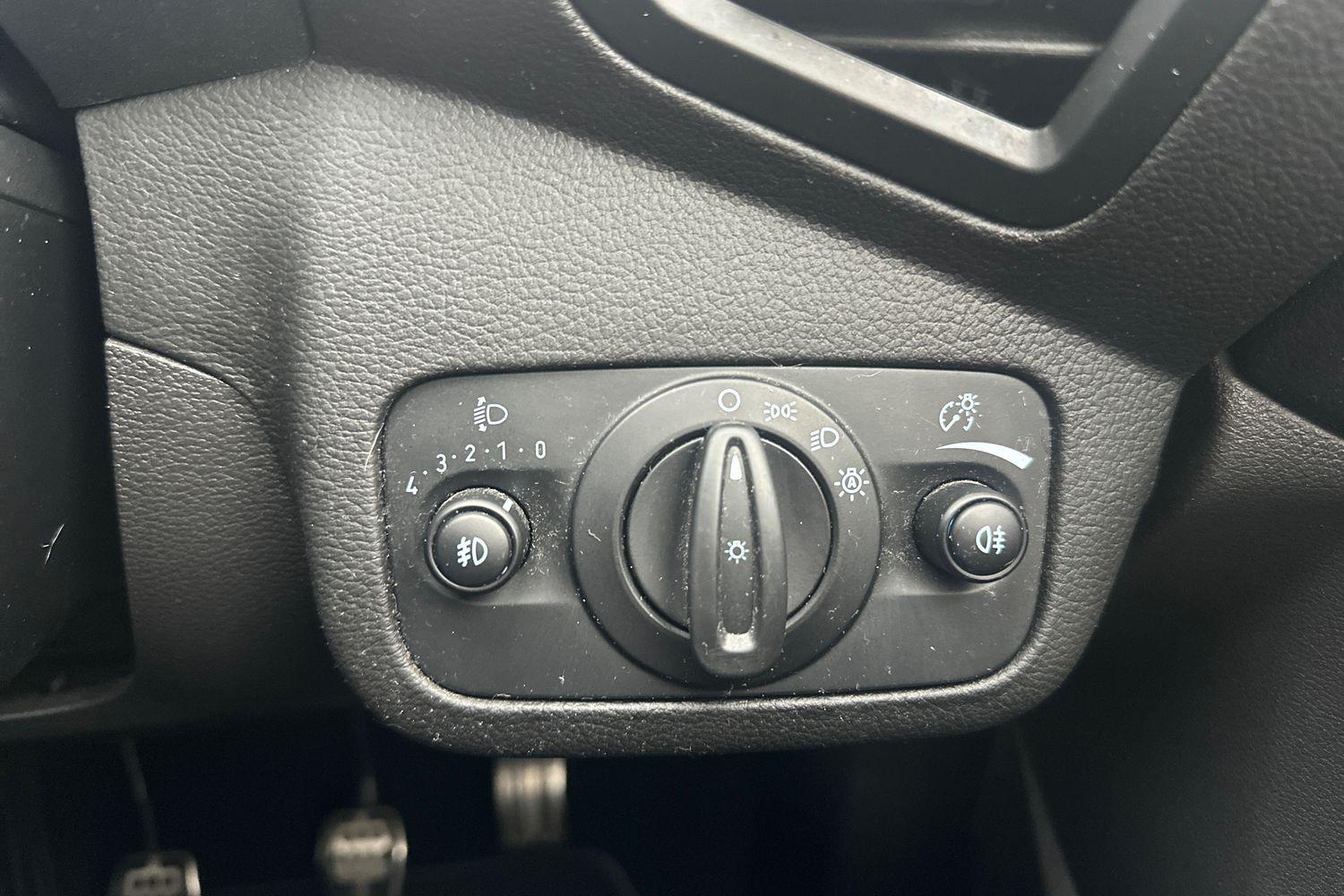 Ford KUGA Photo 27