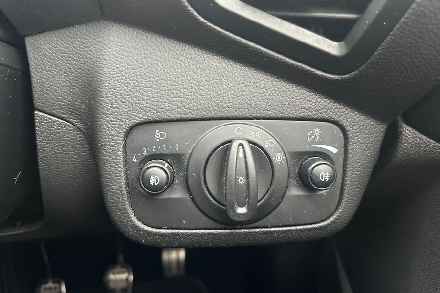 Ford KUGA Photo autoimg-ecba97c715cbc6aca6a94139d8d3f8e30967c7d9.jpg