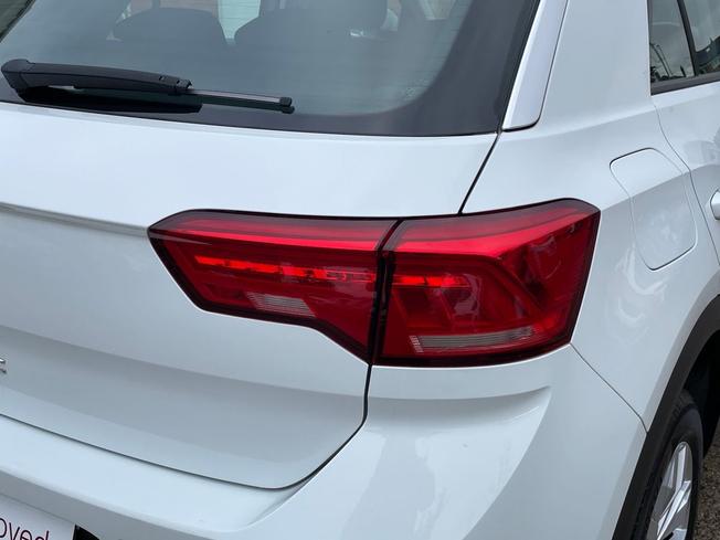 VOLKSWAGEN T-Roc Photo 18