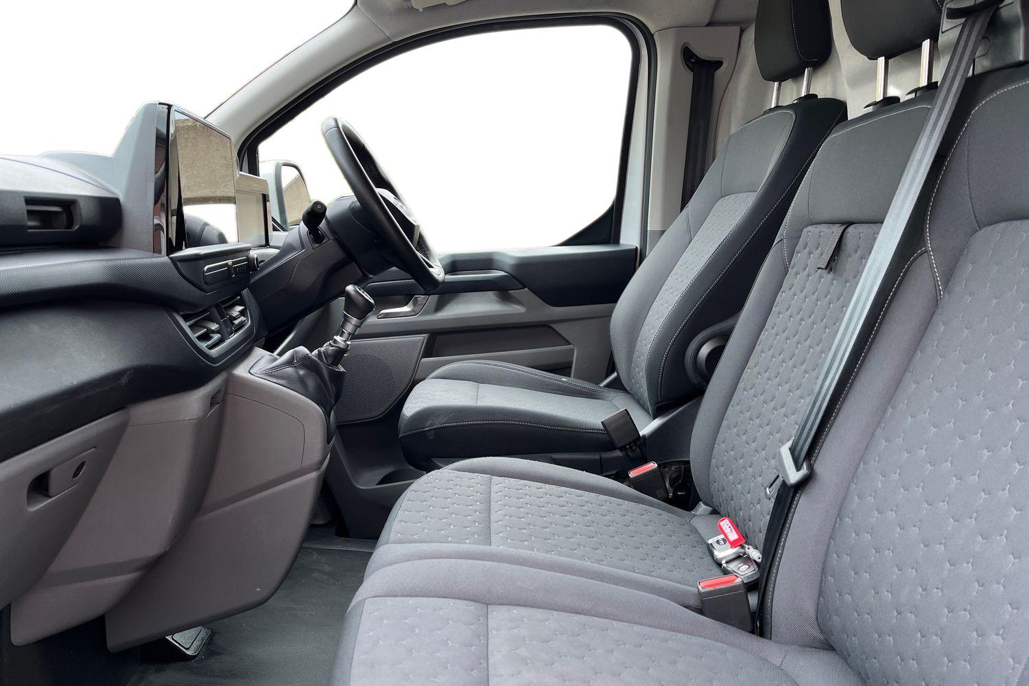 Ford TRANSIT CUSTOM Photo 9