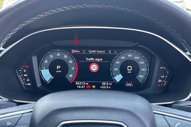 AUDI Q3 Photo 15