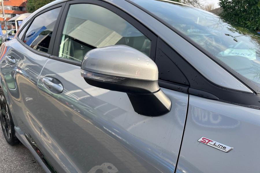 Ford PUMA Photo autoimg-ecc111e633f9e454704b2a0ee05dd3bd48847d99.jpg