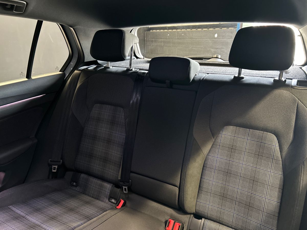 Volkswagen Golf Photo autoimg-ecc24070040c2430243db8b6358b5faf0614d1cc.jpg