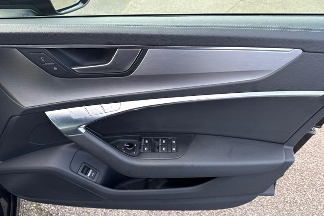 AUDI A6 Saloon Photo 46