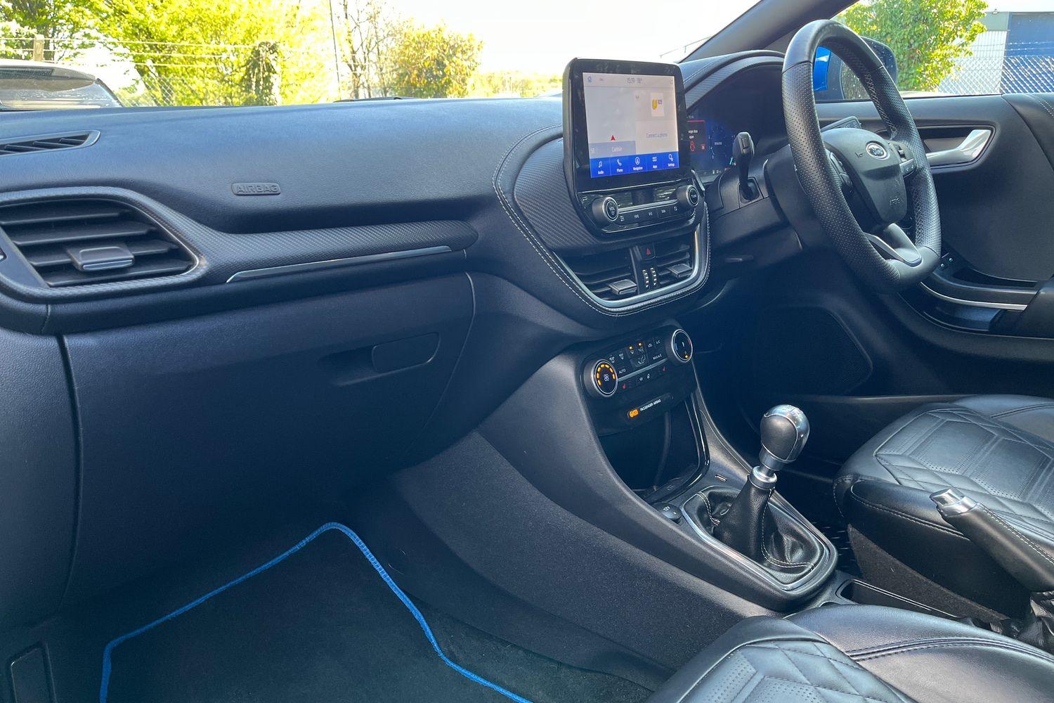 Ford PUMA Photo 17