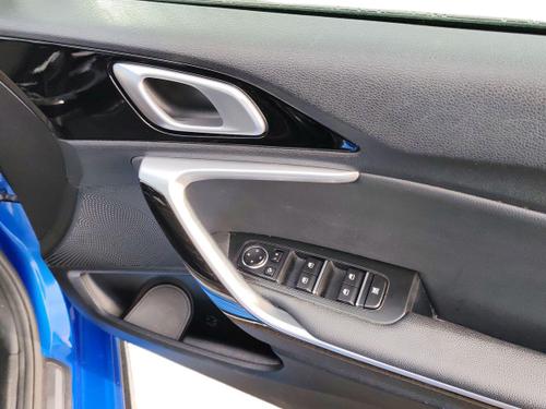 Kia CEED Photo autoimg-eccdbff5b3ee3a033264d470607141d441422a4b.jpg